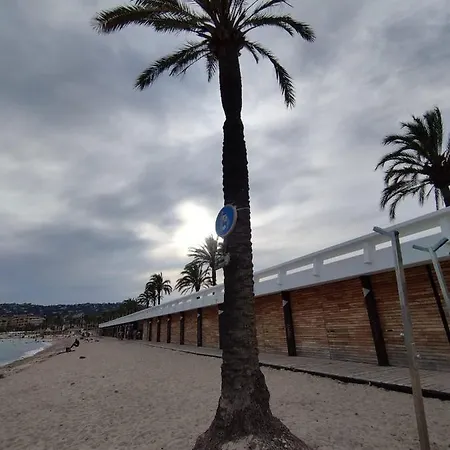 Eden - 300m De La Mer , Parking Privatif Inclus جوان ليه باه